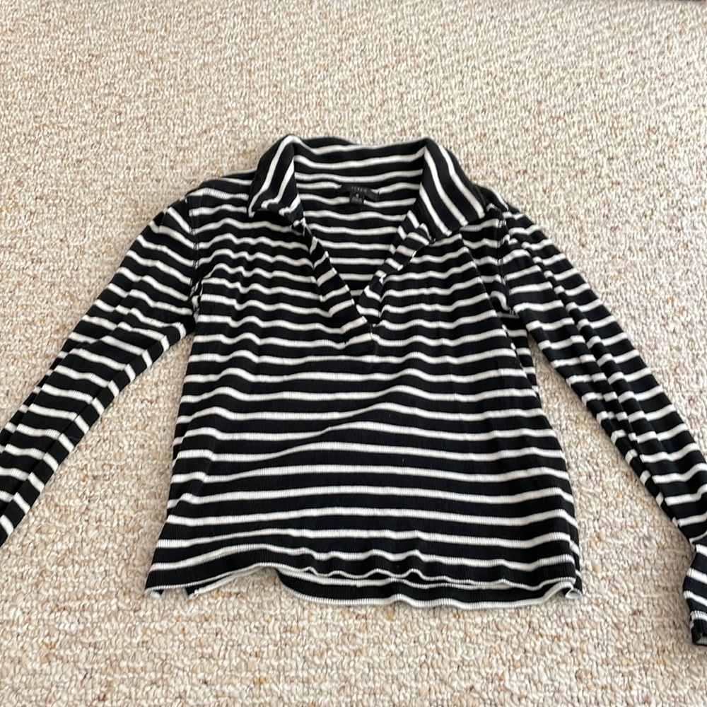 J Crew Black and White ribbed v neck polo